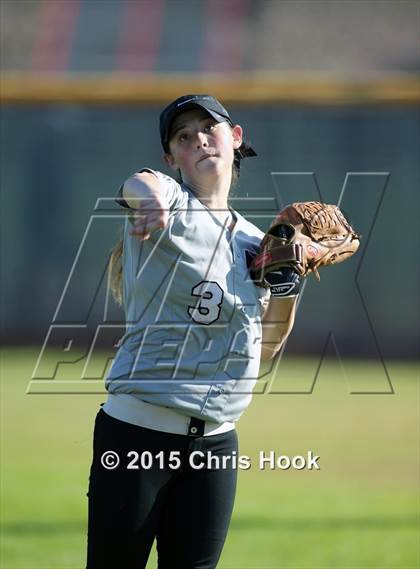 Thumbnail 2 in Mountain View v Desert View (Tucson Badger Invitational) photogallery.
