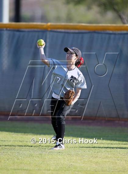 Thumbnail 2 in Mountain View v Desert View (Tucson Badger Invitational) photogallery.