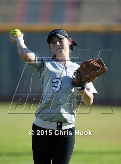 Thumbnail 1 in Mountain View v Desert View (Tucson Badger Invitational) photogallery.