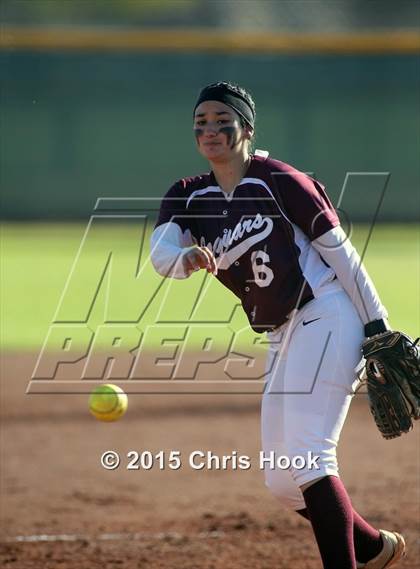 Thumbnail 2 in Mountain View v Desert View (Tucson Badger Invitational) photogallery.