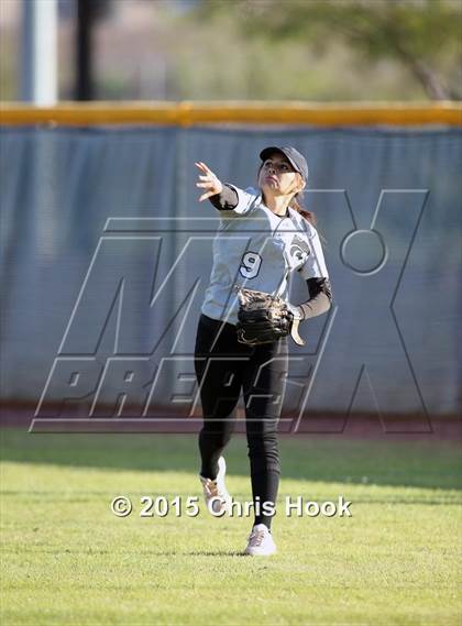 Thumbnail 2 in Mountain View v Desert View (Tucson Badger Invitational) photogallery.