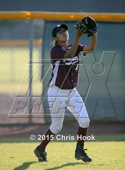 Thumbnail 2 in Mountain View v Desert View (Tucson Badger Invitational) photogallery.