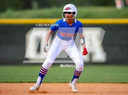 Thumbnail 1 in Grand Oaks @ Oak Ridge photogallery.