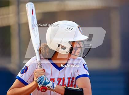 Thumbnail 3 in Grand Oaks @ Oak Ridge photogallery.