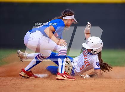 Thumbnail 3 in Grand Oaks @ Oak Ridge photogallery.
