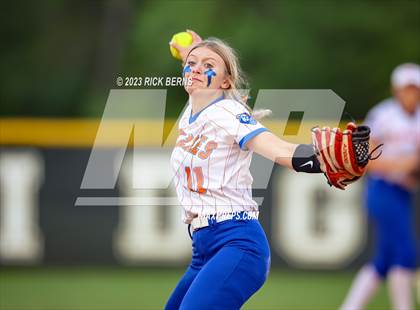 Thumbnail 3 in Grand Oaks @ Oak Ridge photogallery.