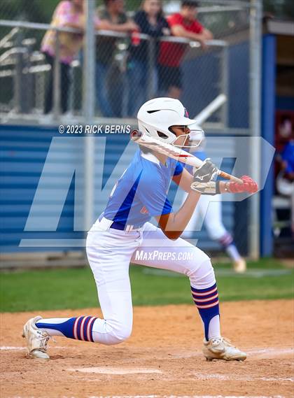 Thumbnail 3 in Grand Oaks @ Oak Ridge photogallery.