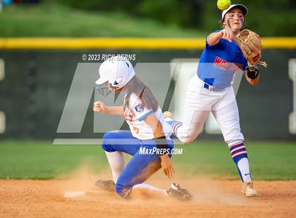 Thumbnail 2 in Grand Oaks @ Oak Ridge photogallery.