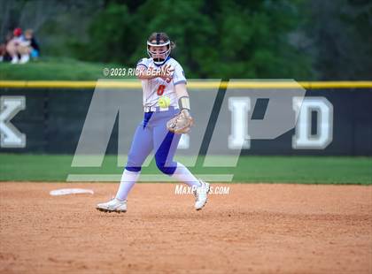 Thumbnail 1 in Grand Oaks @ Oak Ridge photogallery.