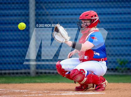Thumbnail 3 in Grand Oaks @ Oak Ridge photogallery.