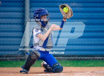 Thumbnail 1 in Grand Oaks @ Oak Ridge photogallery.