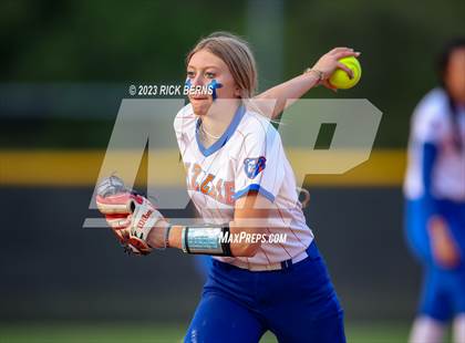 Thumbnail 2 in Grand Oaks @ Oak Ridge photogallery.