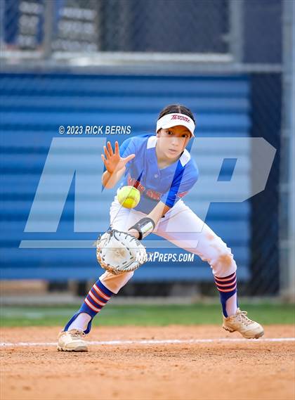 Thumbnail 3 in Grand Oaks @ Oak Ridge photogallery.