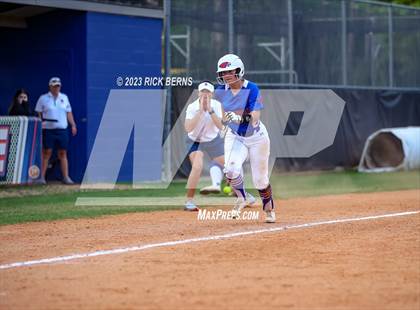 Thumbnail 3 in Grand Oaks @ Oak Ridge photogallery.