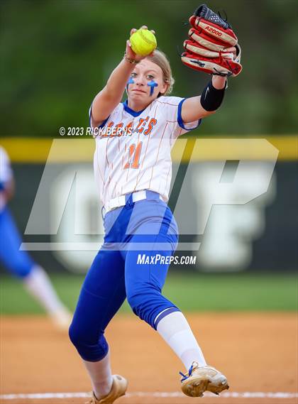 Thumbnail 3 in Grand Oaks @ Oak Ridge photogallery.