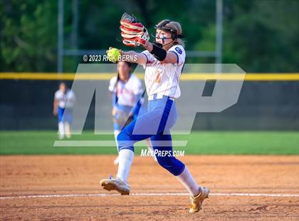 Thumbnail 2 in Grand Oaks @ Oak Ridge photogallery.