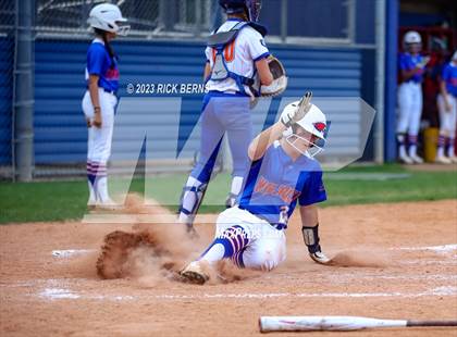 Thumbnail 3 in Grand Oaks @ Oak Ridge photogallery.