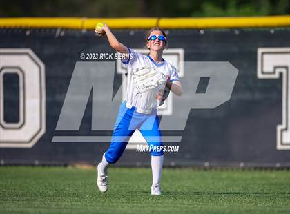 Thumbnail 3 in Grand Oaks @ Oak Ridge photogallery.