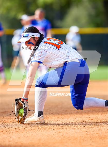 Thumbnail 2 in Grand Oaks @ Oak Ridge photogallery.