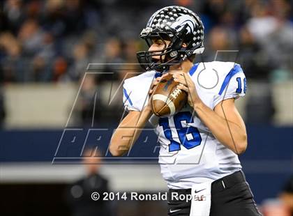 Thumbnail 3 in Keller vs. Plano West (UIL 6A Divion 1 Region 1 Bi-District Playoff) photogallery.