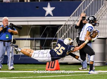 Thumbnail 1 in Keller vs. Plano West (UIL 6A Divion 1 Region 1 Bi-District Playoff) photogallery.