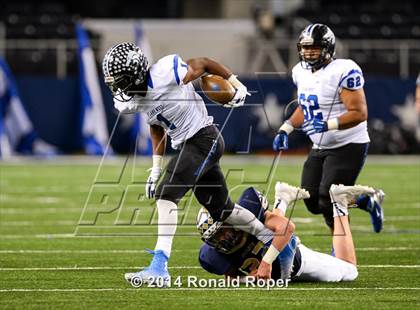 Thumbnail 3 in Keller vs. Plano West (UIL 6A Divion 1 Region 1 Bi-District Playoff) photogallery.