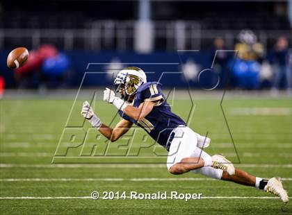 Thumbnail 3 in Keller vs. Plano West (UIL 6A Divion 1 Region 1 Bi-District Playoff) photogallery.