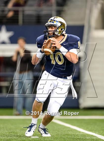 Thumbnail 3 in Keller vs. Plano West (UIL 6A Divion 1 Region 1 Bi-District Playoff) photogallery.