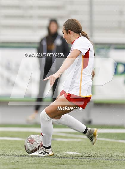 Thumbnail 3 in Ridgeline vs. Mountain View (UHSAA 4A Quarter Final) photogallery.