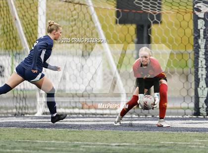 Thumbnail 3 in Ridgeline vs. Mountain View (UHSAA 4A Quarter Final) photogallery.