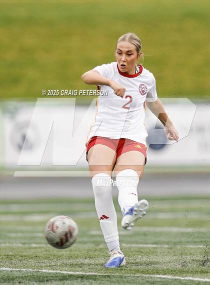 Thumbnail 2 in Ridgeline vs. Mountain View (UHSAA 4A Quarter Final) photogallery.
