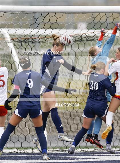 Thumbnail 2 in Ridgeline vs. Mountain View (UHSAA 4A Quarter Final) photogallery.
