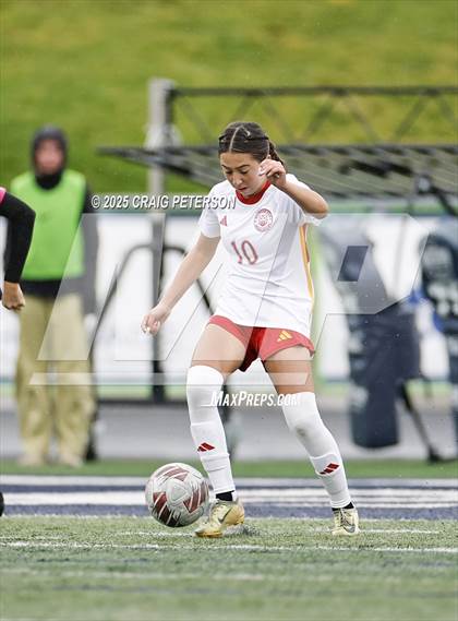 Thumbnail 3 in Ridgeline vs. Mountain View (UHSAA 4A Quarter Final) photogallery.