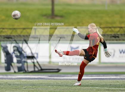 Thumbnail 1 in Ridgeline vs. Mountain View (UHSAA 4A Quarter Final) photogallery.