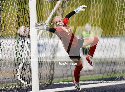 Thumbnail 1 in Ridgeline vs. Mountain View (UHSAA 4A Quarter Final) photogallery.