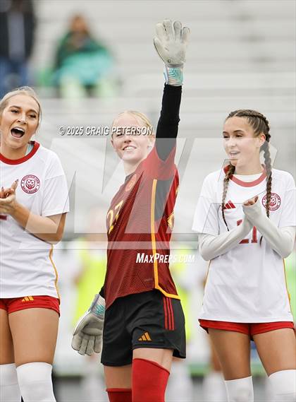 Thumbnail 1 in Ridgeline vs. Mountain View (UHSAA 4A Quarter Final) photogallery.