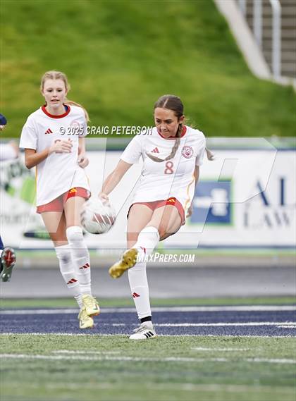 Thumbnail 2 in Ridgeline vs. Mountain View (UHSAA 4A Quarter Final) photogallery.