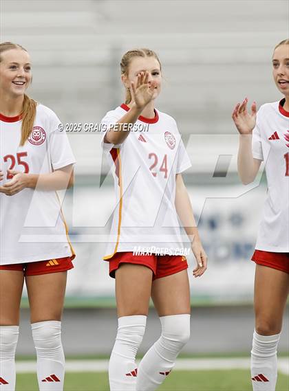 Thumbnail 2 in Ridgeline vs. Mountain View (UHSAA 4A Quarter Final) photogallery.