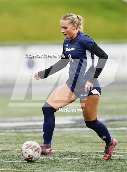 Thumbnail 1 in Ridgeline vs. Mountain View (UHSAA 4A Quarter Final) photogallery.