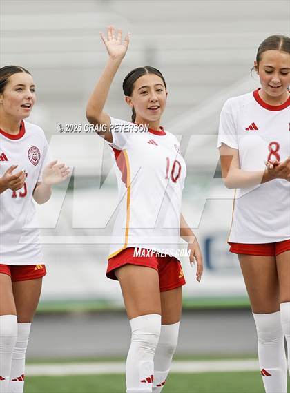 Thumbnail 2 in Ridgeline vs. Mountain View (UHSAA 4A Quarter Final) photogallery.