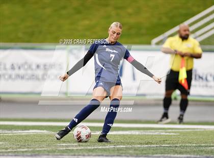 Thumbnail 3 in Ridgeline vs. Mountain View (UHSAA 4A Quarter Final) photogallery.