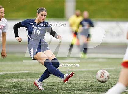 Thumbnail 2 in Ridgeline vs. Mountain View (UHSAA 4A Quarter Final) photogallery.