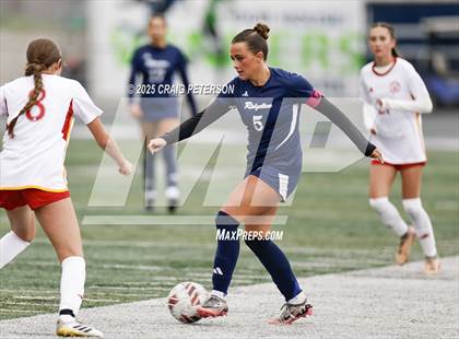 Thumbnail 3 in Ridgeline vs. Mountain View (UHSAA 4A Quarter Final) photogallery.