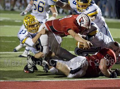 Thumbnail 2 in Archbishop Moeller @ Colerain photogallery.