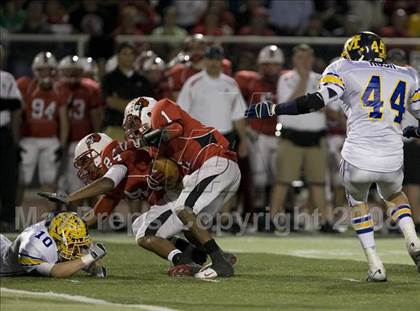 Thumbnail 3 in Archbishop Moeller @ Colerain photogallery.