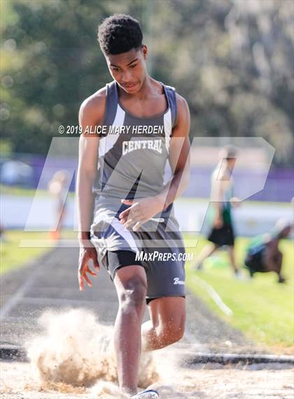 Thumbnail 1 in Hernando Invitational  photogallery.