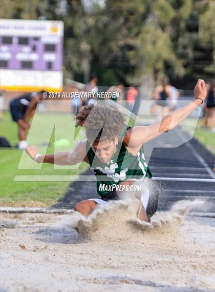 Thumbnail 1 in Hernando Invitational  photogallery.