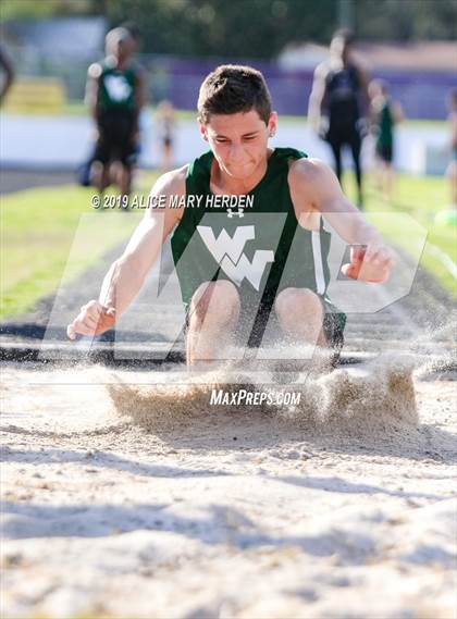 Thumbnail 1 in Hernando Invitational  photogallery.