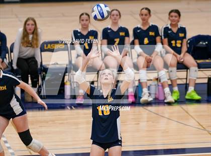 Thumbnail 1 in JV: Arrowhead @ Kettle Moraine photogallery.