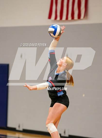 Thumbnail 1 in JV: Arrowhead @ Kettle Moraine photogallery.